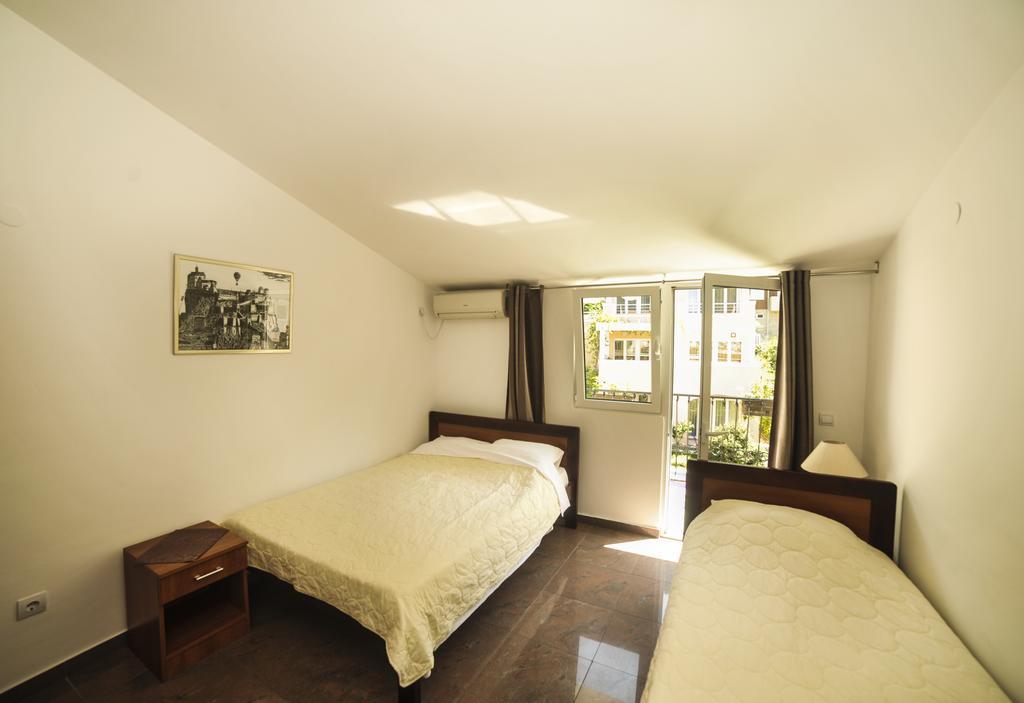 Mijovic Apartments Budva Luaran gambar