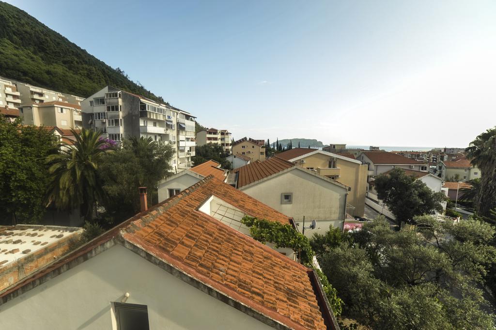 Mijovic Apartments Budva Bilik gambar