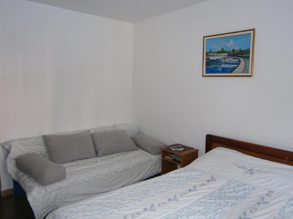 Mijovic Apartments Budva Bilik gambar