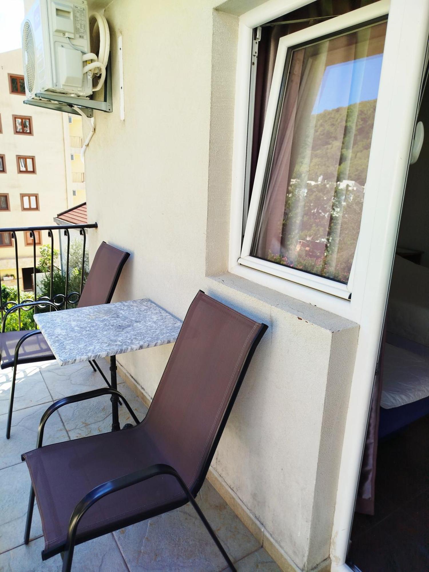 Mijovic Apartments Budva Luaran gambar