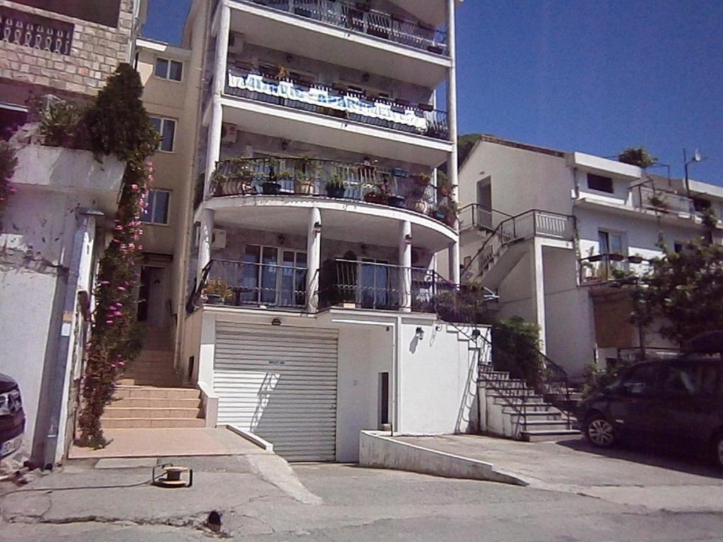 Mijovic Apartments Budva Luaran gambar